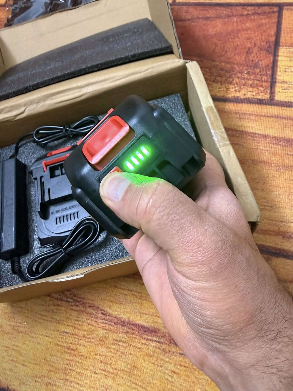 بطارياات ثنين او شاحنه ٤٠ الف


**إذا كنت صاحب هذا الإعلان وتريد حذفه لأي سبب، رجاءا أرسل رسالة إلى الدعم الفني**