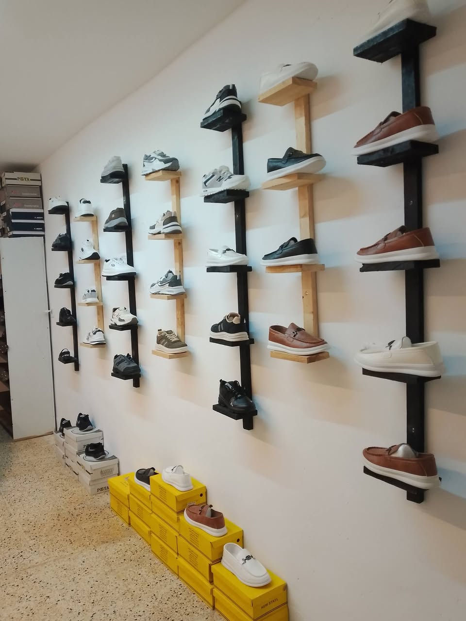 السلام عليكم وصلتنة اليوم بضاعة جديدة العنوان الشورة مقابيل محلات الجدد


**إذا كنت صاحب هذا الإعلان وتريد حذفه لأي سبب، رجاءا أرسل رسالة إلى الدعم الفني**