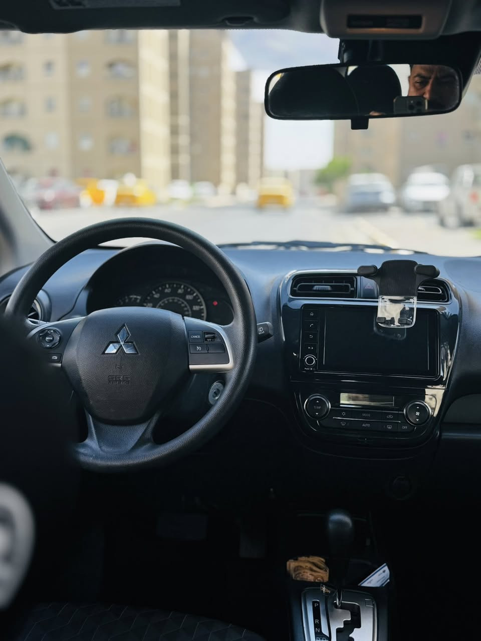 السلام عليكم ميراج 2024 مرقم بغداد للبيع
مبدل بيها بنيد وتعديل الجاملغات بارد

ماشية 28 الف

السعر 90 ورقه وبيها مجال بسيط 

للتواصل ***********
