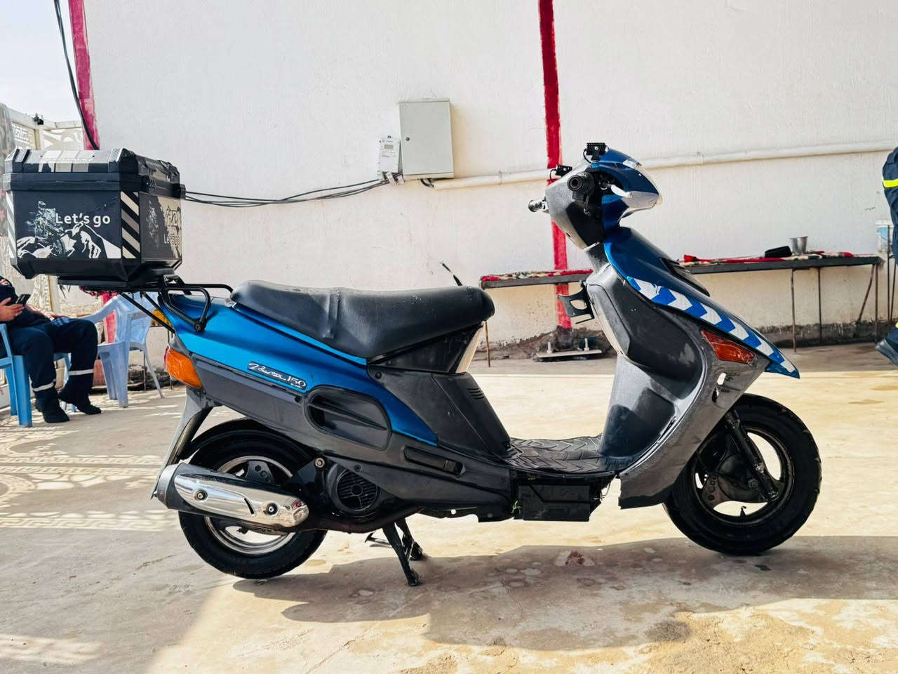 سلام عليكم دراجه لبيع سوزوكي فيكستار 150 سيسي ميسان قلعه صالح غير متواجد على لفيس اي استفسار اتصال على هاذ لرقم *********** لسعر 800 وبيه مجال
