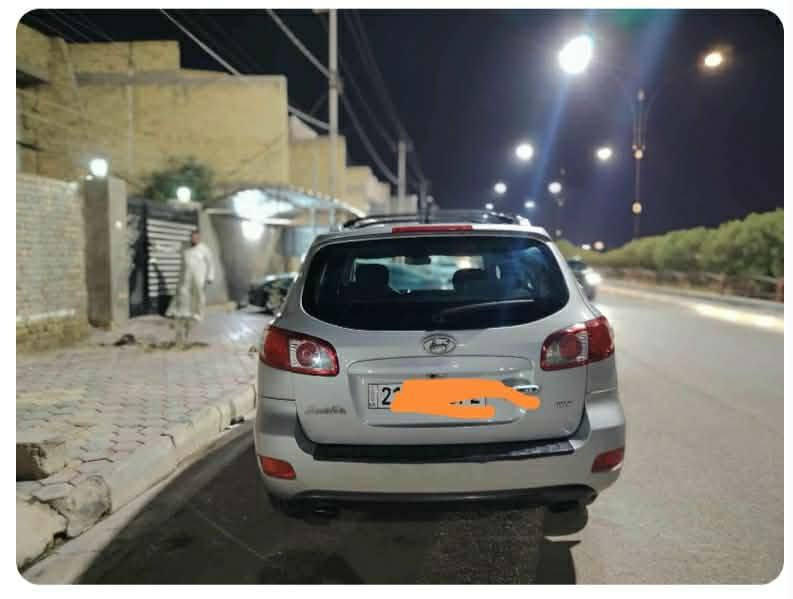 السلام عليكم سنتافي موديل ٢٠١٠ سيارة بيع مستعجل سيارة ادوات سيارة تخم تاير حدادية جديدة مري شفط سيارة خير من الله اتصل *********** السعر ٤٠ فقل
