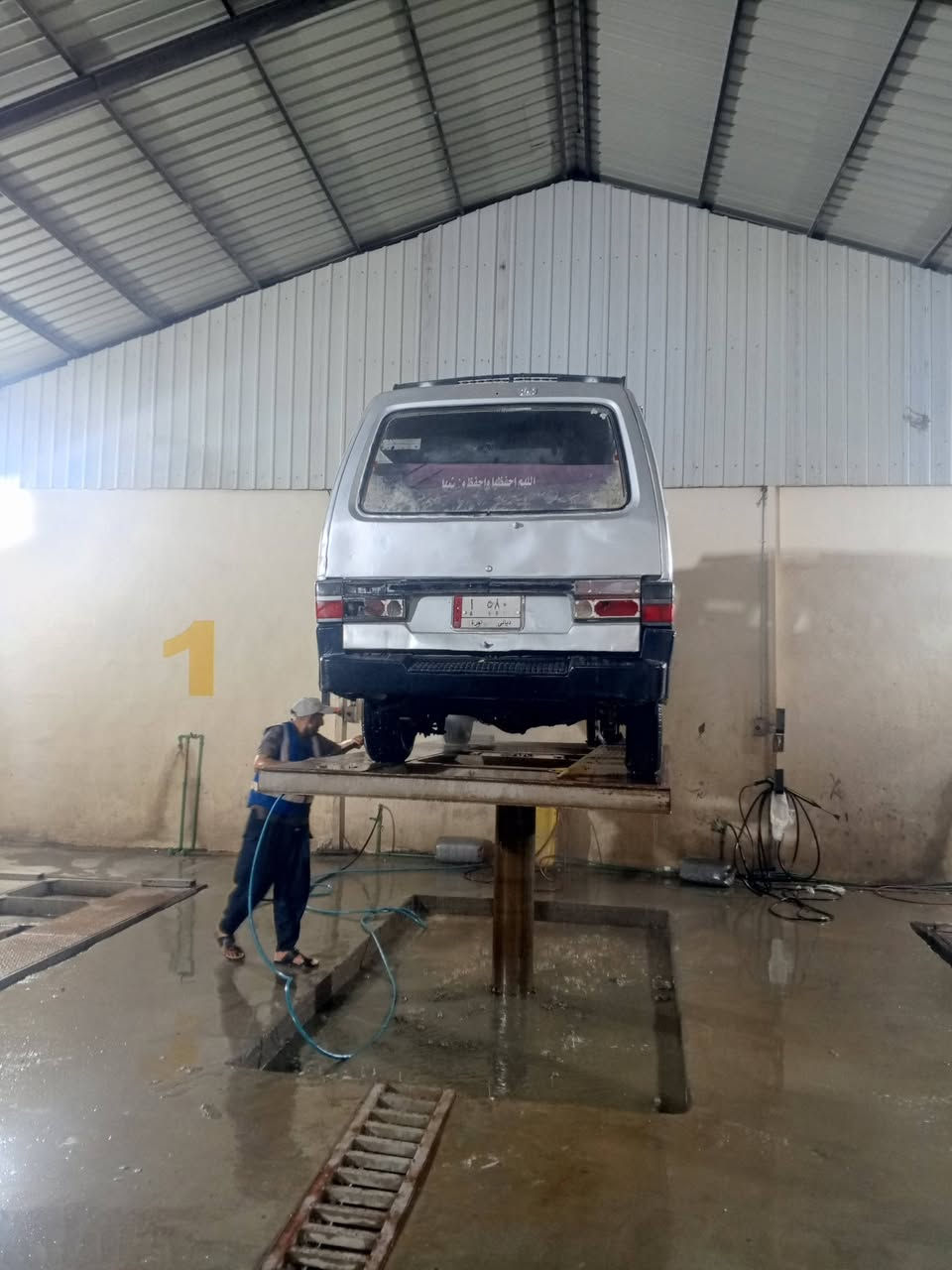 السلام عليكم متاح كية موديل ٩٣ سنويه ل٢٧ سيارة جاهزة من كلشي عل فحص مكان شهربان ***********

