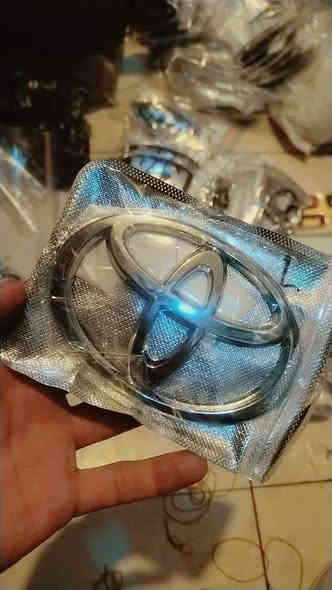 🚗🚕🚙🛻مجمع الثقة كربلاء
تم وصول اغلب انواع العلامات صندوق شباك بكافة الاحجام لجميع السيارات قوالب 100% اصلي غير قابل للصدأ والاسعار تنافسيه
للاستفسار ***********
