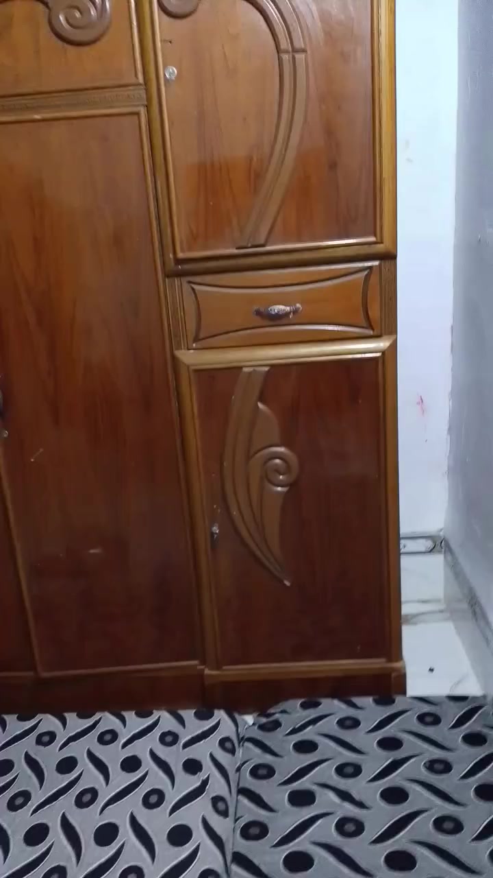 غرفه للبيع سعر خاص***********
