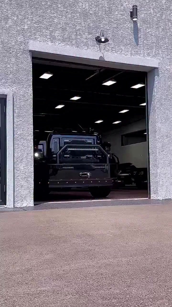 Million Dollar Vibes with this Black Beast! 🖤

​The Ford F-650 is making an entrance that matches the energy! Pure power, luxury, and dominance in one frame. Could you handle this monster on the road? 🌪️
​#MillionDollarBaby #FordF650 #MonsterTruck #LuxuryCars #CarEdits #BlackEdition #RoadBeast #V8 #CustomTrucks #TrendingNow #Automotive #CarLifestyle


**إذا كنت صاحب هذا الإعلان وتريد حذفه لأي سبب، رجاءا أرسل رسالة إلى الدعم الفني**