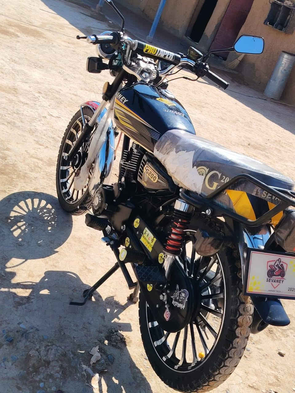 سلام عليكم اخوان دراجه موديل 25محرك200cc محرك اسود دراجه ماشيه4000 شرط محرك ماطاختو صبانه كهربائيات كلهه شغاله تشغيل عنبعد سويجات البلاديه السعر725وبيهه مجال ولحاب يتواصل يتصل عرقم***********
