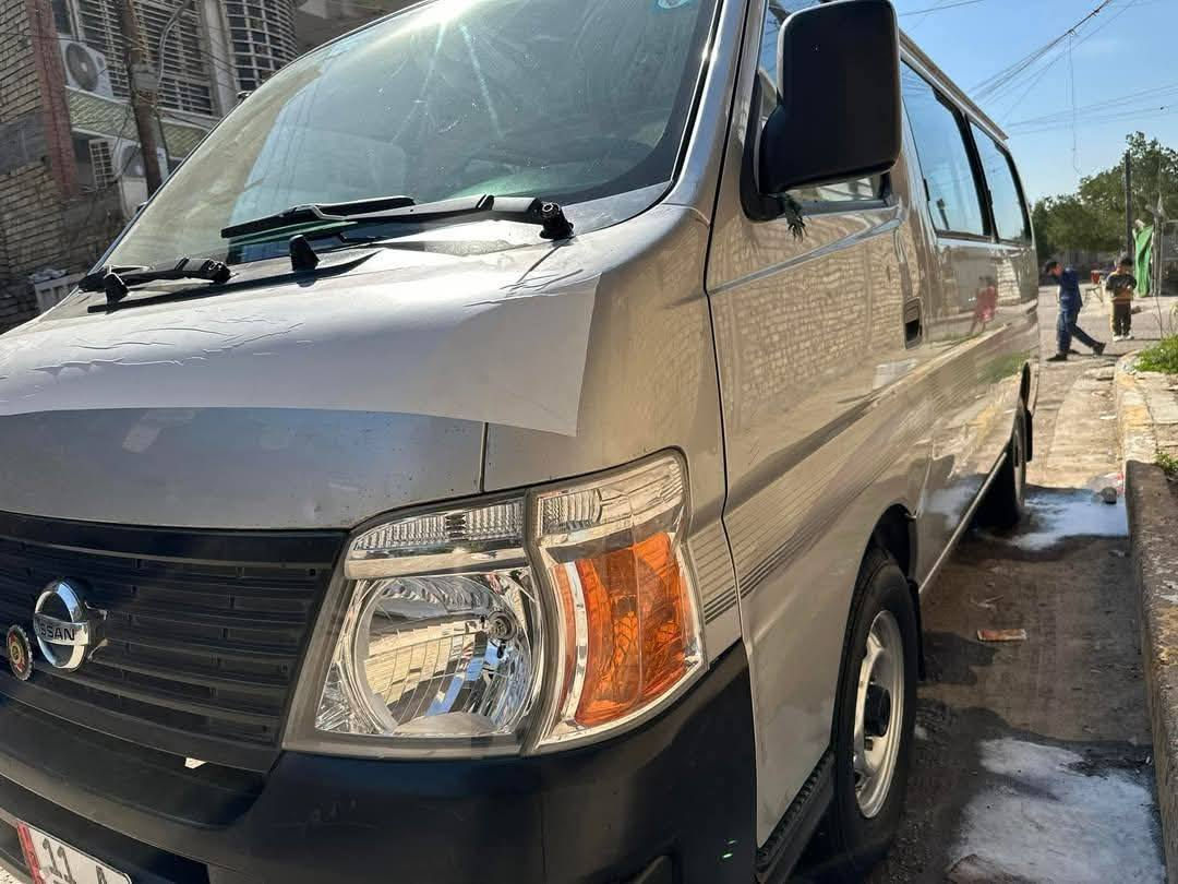 سلام عليكم نيسان يورفان 11 مكينة كير اكسل كفالة تخم تاير جديد  صدر جديد سياره بيه غبغ صندوك مبدل بلادي وبيه بارد بل سلايت سياره جاهزه كبل لشارع سعر ١٣٠ وبيه مجال عنوان بغداد
***********
