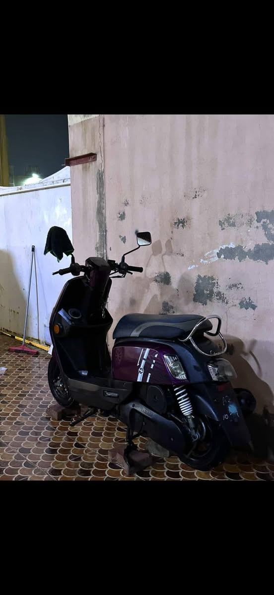 السلام عليكم الحلوة للبيع
بوليس مسطره  للبيع  
الدراجه برغي ممفتوح بيها لونها مميز وجيب فيتر ابيعك من البيت   الدراجه ختم واحد كلها وممشى قليل وصارلي اقل الشهر من ماخذها كلشي شغالة بيهة
 عنواني الديوانية 
1400 وبيها مجال بسيط او حاص
للتواصل ***********
