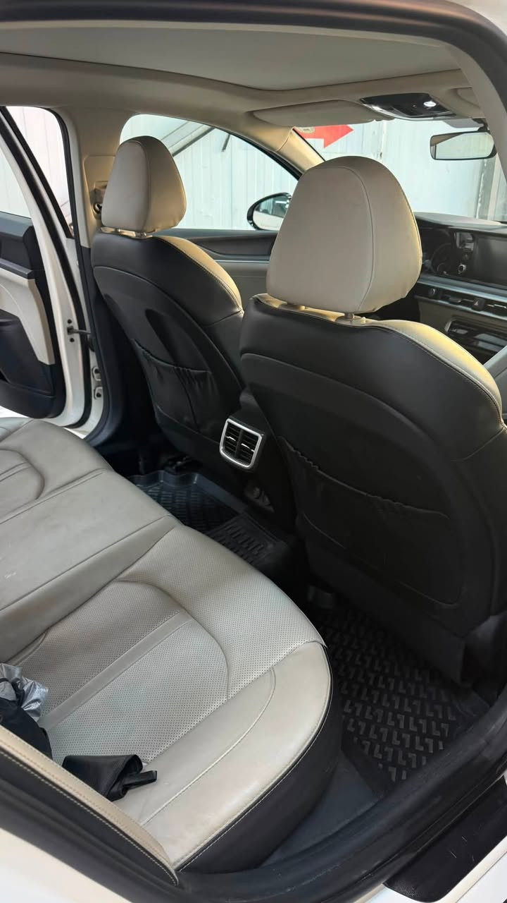 K5 2023 خليجي وكالة نيم
ماشيه 56 الف كيلو 
فول مواصفات 
دخول بصمة
بانوراما 
كشنات تدفئة 
كشن السائق كهربائي 
اوتو هولد
ترحيب عند الاقتراب من السيارة
صندوك ذكي 
5 وضعيات قيادة

بيها ملاحضات بسيطة وصور السونار مرفقة بالمنشور

السعر 206 
العنوان بغداد الجديدة او كرادة 
***********
