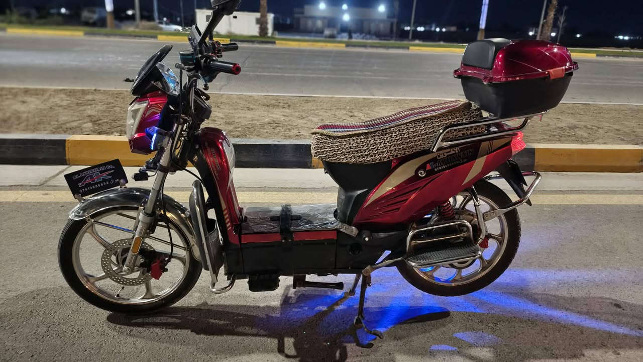 السلام عليكم
-للبيع او للمراوس 
-هارلي موديل 2025 شركه الاخوين 
-بطاريات عدد6 يقرن 10 ونص 
-دبل اشاره مثبت سرعه هور 
-لايت عالي  ابيض ناصي اصفر
-نشرات بك لايت  كله شغال
-بصمة تشغيل عن بعد +جهاز انذار🔇
-جنطه حجم كبير 
دراجه استخدام قليل ومماشي هواي
_السعر 600 وبيها مجال 
_العنوان الانبار الكرمه 
للأستفسار خاص او ***********
