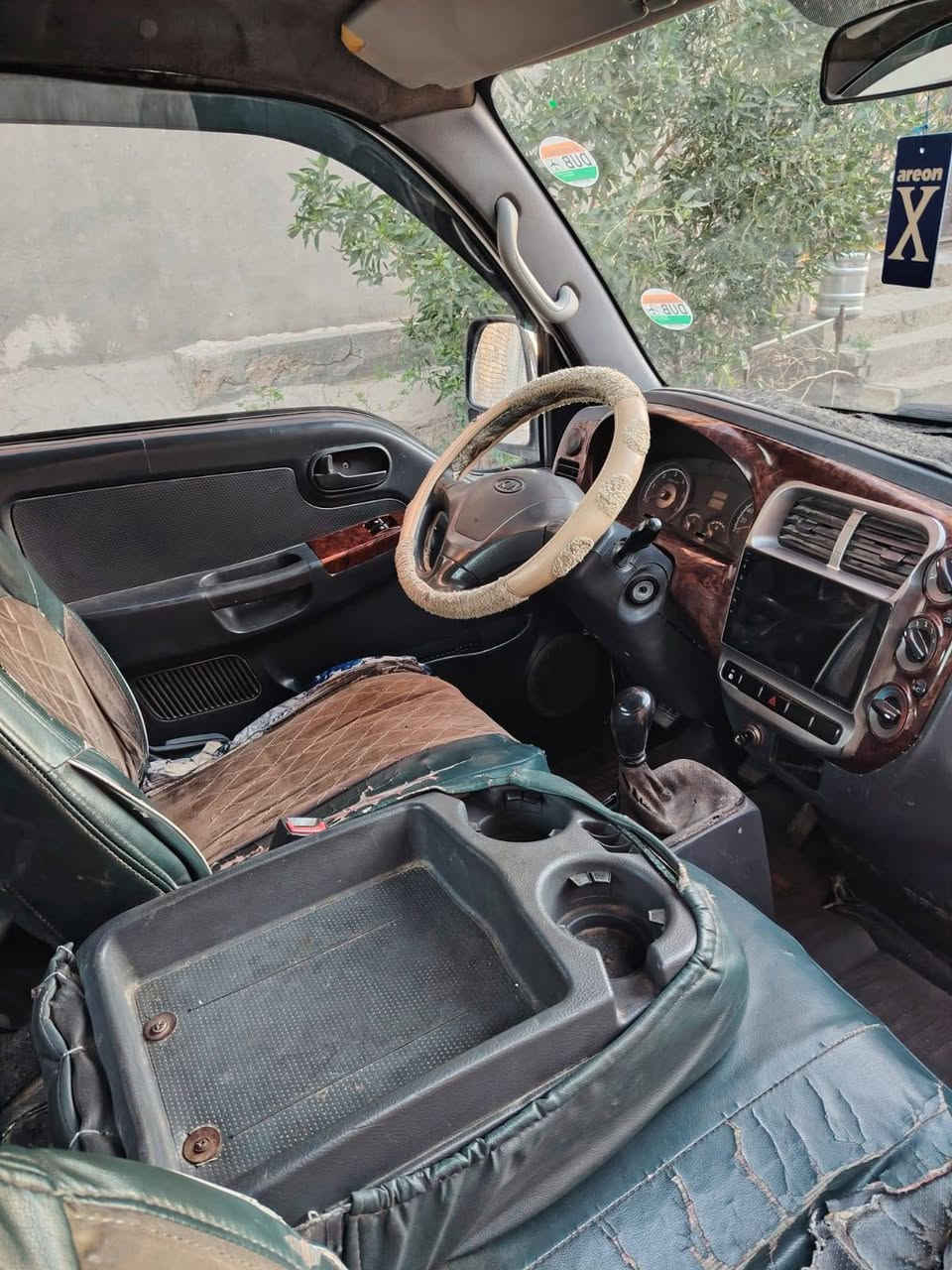 سلام عليكم ورحمة الله وبركاتة  كيه حمل للبيع موديل 2008 رقم بغداد مشروع وطني تحويل مباشر تخم تاير جديد سياره جاهزه لاخير مكينه وكير شاصي ورقم شاصي مكفول مكفوله من كلشي مكاني واسط النعمانيه السعر 82 وبيها مجال ***********
