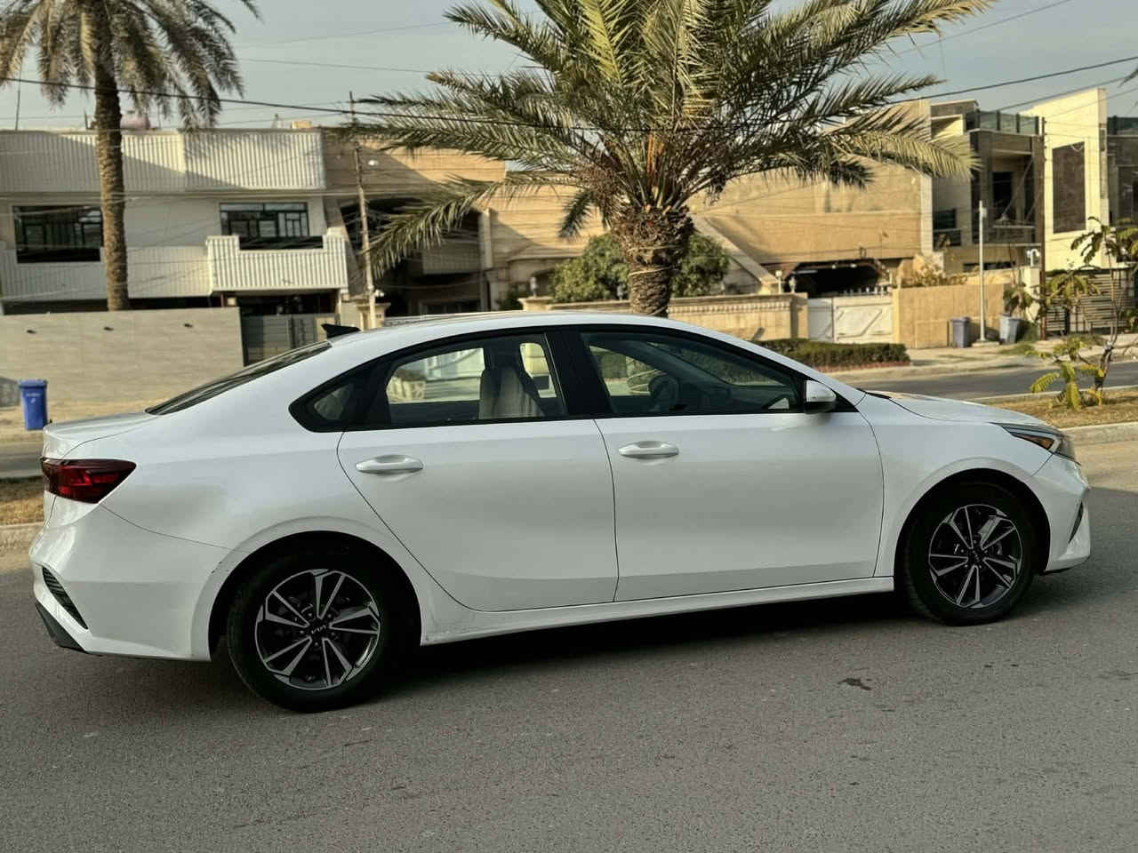 كيا فورتي موديل 2022
لون ابيض 

وارد أمريكي محرك 2000 دوش 

ماشية 32 ميل 

رادار امامي

نوقف ذاتي

شاشة كبير

كامرة خلفي

تحكم إستيرين جهتين

نظام كير أوتوماتيكي +عادي

نظام قيادة ( اسبورت ايكو عادي

محرك +كير + حجر صالنصة مكفولة شواصي ولغد مكفولة 

سيارة حادثها بنيد صبغ وجاملغ راجع بارد وباقي كفالة 

كل نقص مابيها السيارة

+ صور الحادث  ب منشور 
فقط بنيد صبغ

مكانها بغداد سيدية سعر $146

اي استفسار ***********
