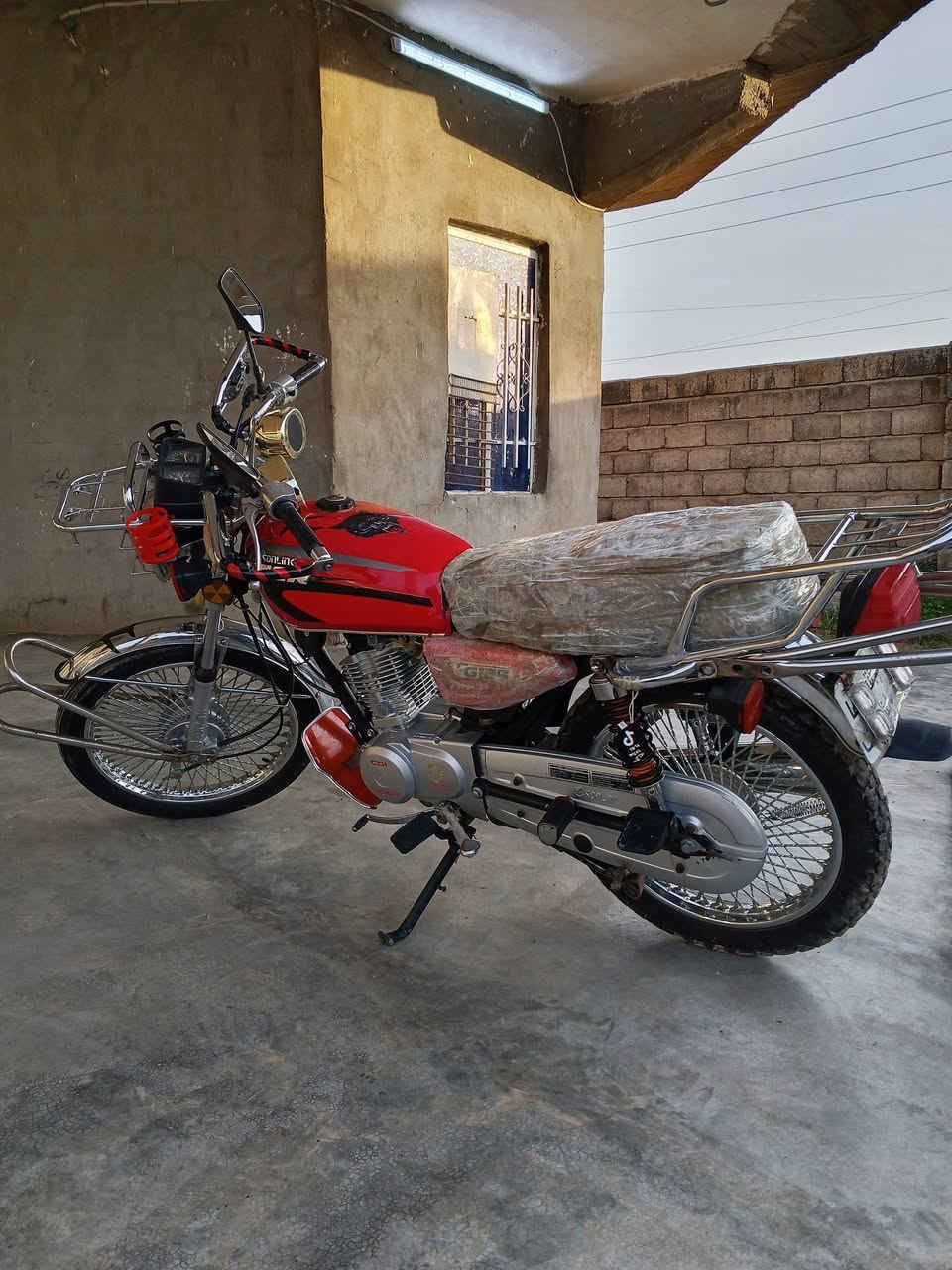 ‏السلام عليكم 
‏ماطور تايكر موديل 2021
‏وزن ثقيل ختومات محرك شرط 
‏السعر550 الشراي يتصل 
‏مكاني المكوك
***********
