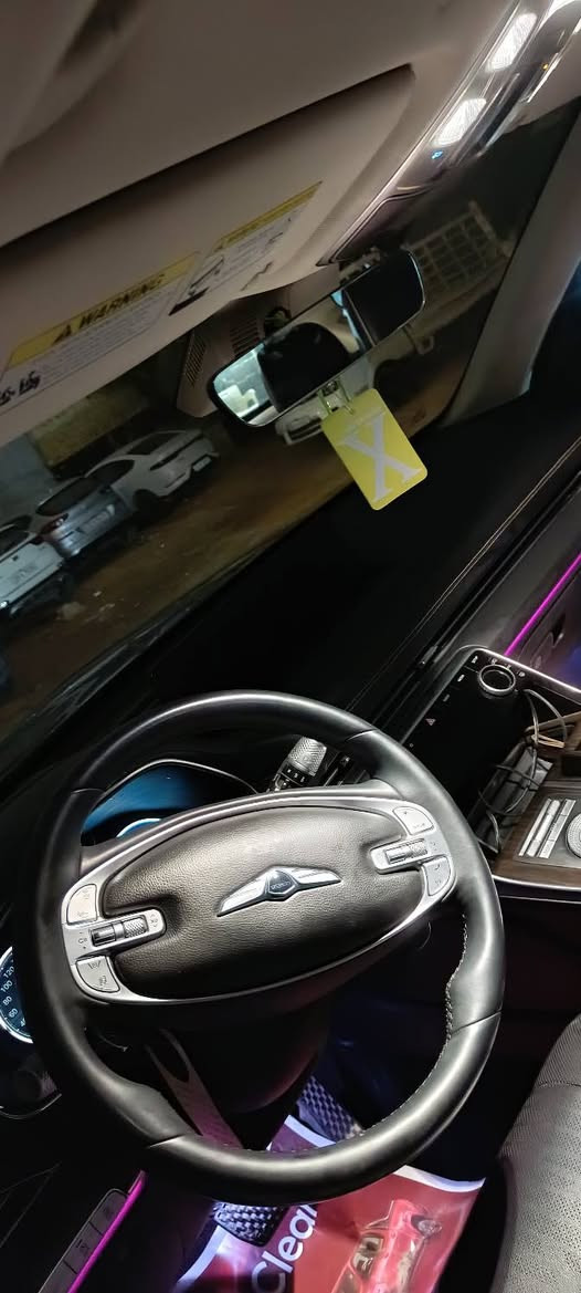 السلام عليكم جنسز موديل 2022السياره كير محرك مكفول  السياره كفالة فقط البنيد امبدل فقط  السياره فول مواصفات السعر 300ورقه أو بها مجال عنوان كربلاء قنطرة السلام رقم الهاتف ***********
