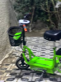 اسكوتر البيع السعر خاص   الرقم 07741151264 أربع باتريات التفاصيل بل تص...