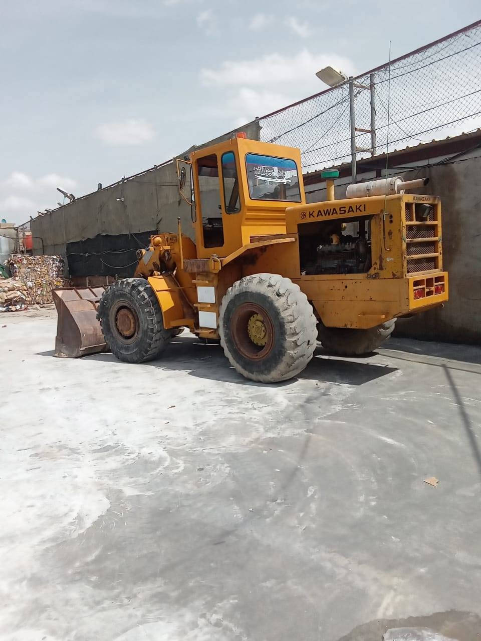 شفل البيع موديل ٨١بلادي محرك بي رقم بغداد شرط تحويل المكان بغداد مكفول كفاله عامه ***********
