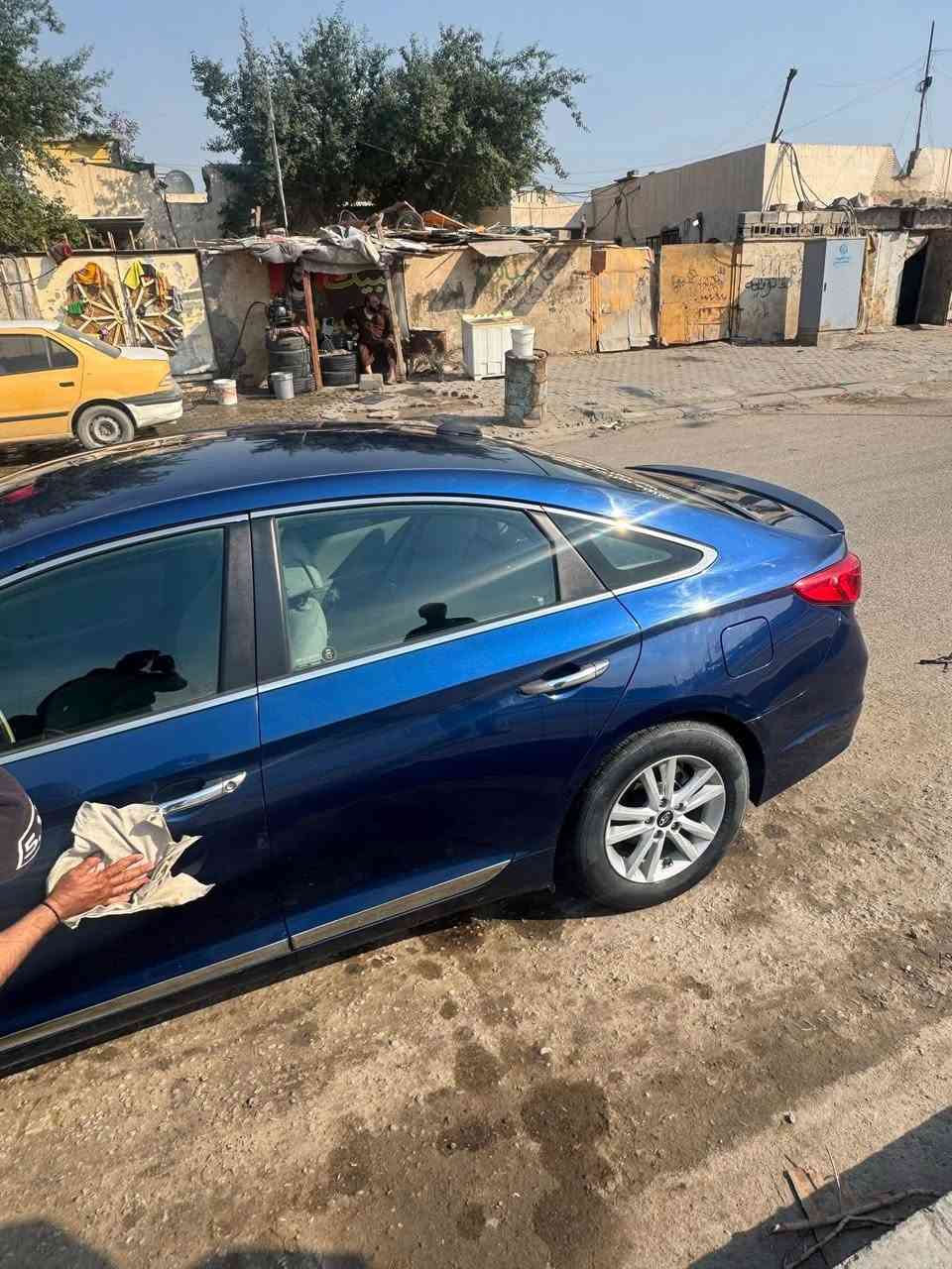 سوناتا 2016 ضربته بيند وجاملغ والجامغ الاخر مصبوغ ودبل كازكيت السعر 107 وبيه مجال بسيط الرقم *********** العنوان بصره حي الاصدقاء
