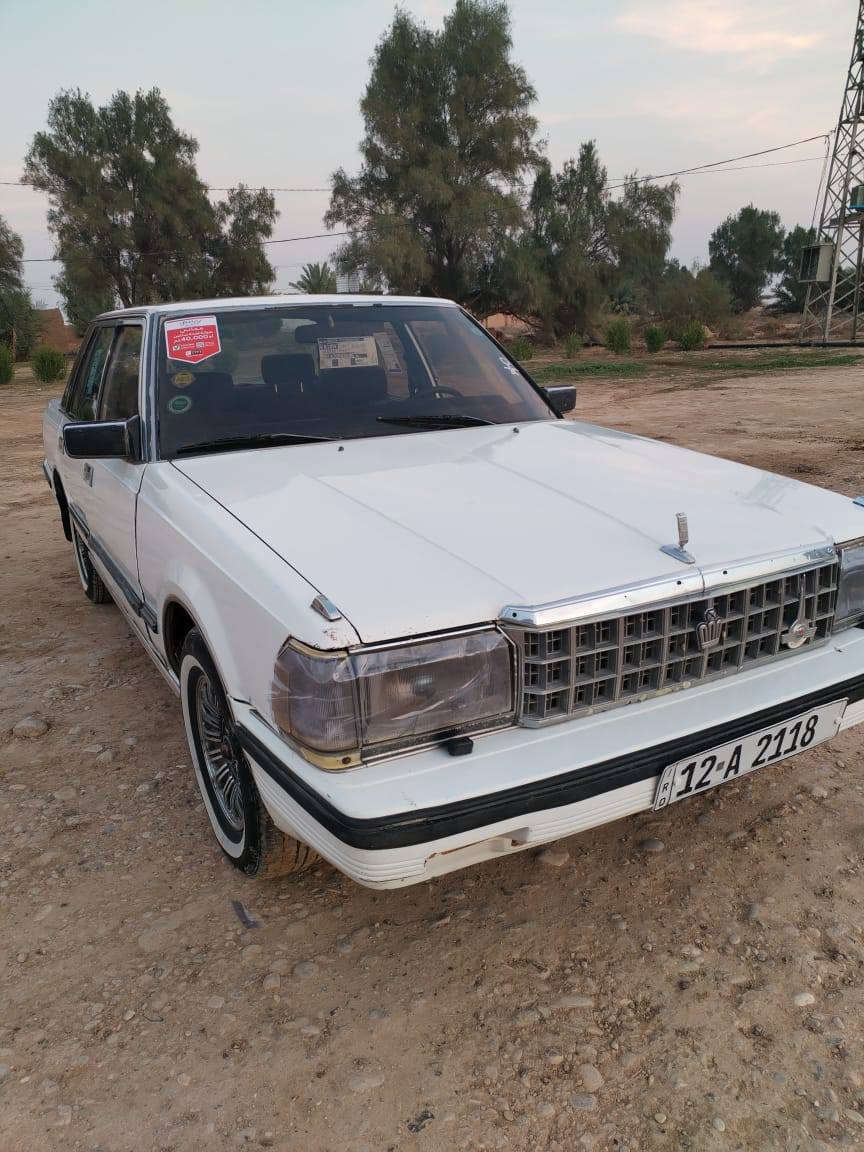 السلام وعليكم للبيع سوبر بلاديه ما بيها صبغ موديل 1984 رقم نينوئ انكليزي شرط التحويل كير ومحرك بطه سياره جاهزه ما بيها اي نقص المكان ديالئ والشراي يدلل *********** /***********
