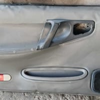 بطانة باب السايق سيارة  برنس عادي نضافة مثل الصورة  الاتصال 0781749502...