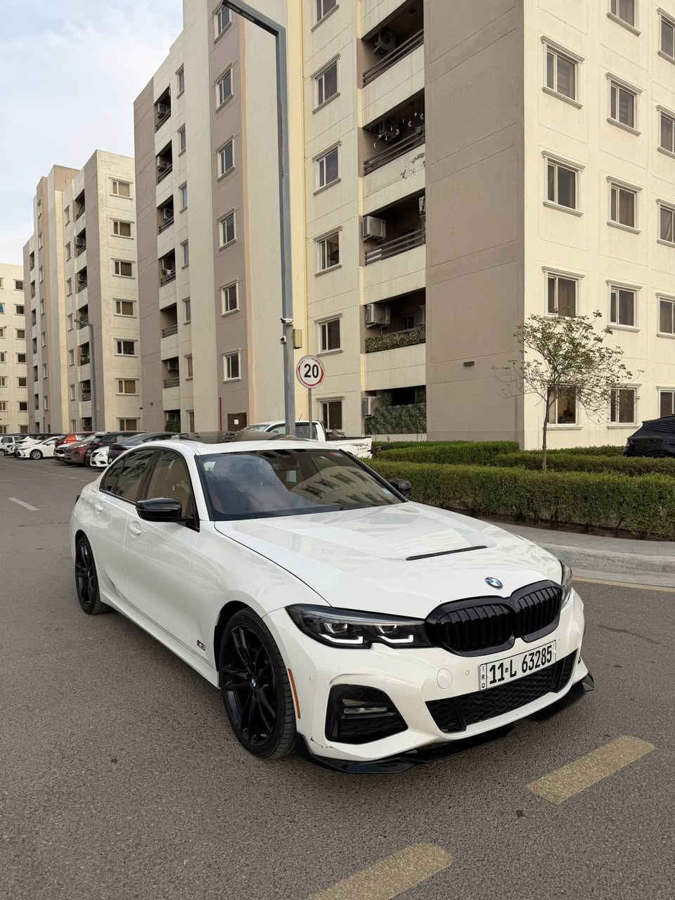 للبيع او مراوس  BMW 330i موديل 2022

السيارة M بكج بلاد مختمة بكل مكان حتى البصمة M
محرك 2000 تون بور تيربو ماشية 29 ميل 
تدفئة كشنات وخزن وداخل مشمشي
الوان داخلية محيطية بالدشبول وبالبوب
شاشة دجتل كبيرة ونظام كار بلي وايرليس حساس امامي خلفي ورادرات جانبية وامامي
فتحة السيارة ونظام (الأيمائات) تعلي الصوت وتنصي بلأشارة
على ايدي سيارة ومناقصة برغي 
رقم بغداد سنوية وهزة كلة جديد وبأسمي
حادث السيارة  جاملغ وبنيد بدون دواخل شرط وبيهه جاملغ الخلفي وباب سايق كلير من المانيا مال شركة 
كير ومكينة مكفولات  وضمان صور الحادث ضمن المنشور
مكاني بغداد حي القاهرة 
***********
