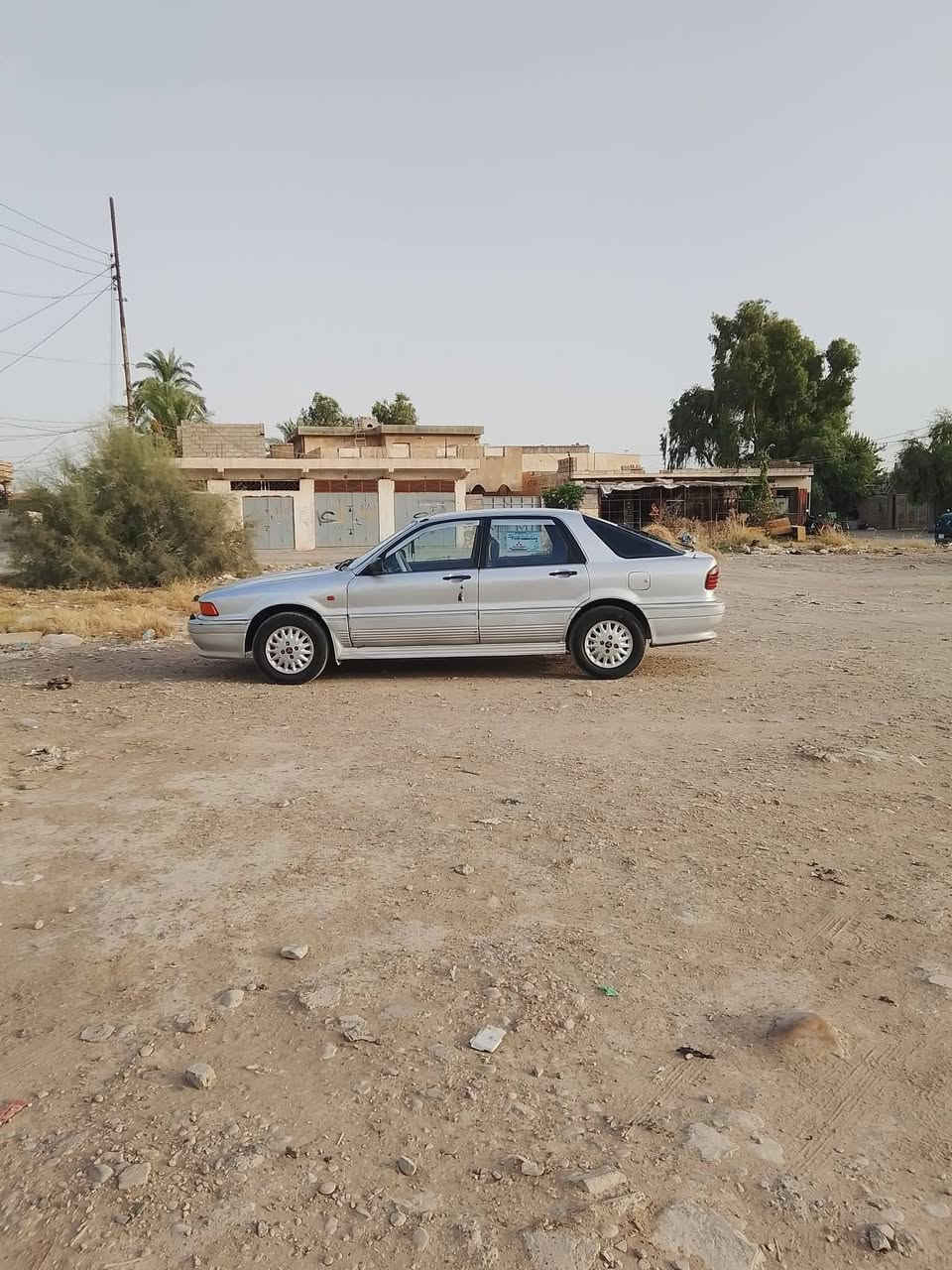 بسبب وعود كاذبه مو شراي ليش تكول احذف المنشور

موديل٩٠ رقم اربيل الإنكليزي دولي بسمي شرط تحول يعني بياع شراي لا تخابر 
گير عادي ومحرك سوناته أوربي ١٨٠٠ گير ومحرك بشرط
تبريد تدفئه 
جام كهرباء مري هيتر شاشه بلوتوث اربع سماعات شغال 
تخم تايرات وكبات ويل بلادي  صدر حداديه بشرط الفحص 
بدون صبغ وضربه ومعجون وخياس شرط الفحص بيه بارد باب السياق مكان صغير فقط سيارة مال بيت وجناي 
فقط شراي يتصل ***********
