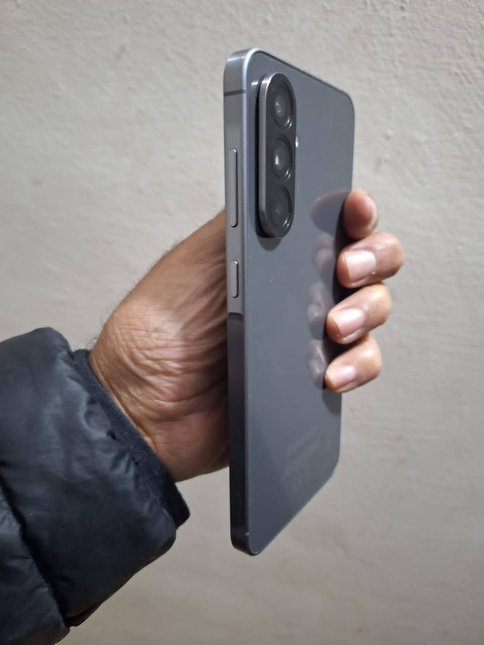 السلام عليكم
للبيع سامسونك A56   نضافة 100

لون رصاصي نفس الصور 

الجهاز بدون ملحقات 
الذاكرة 256
دبل سيمكارت 

كربلاء  سعرة 400 الف بيع او مراوس


**إذا كنت صاحب هذا الإعلان وتريد حذفه لأي سبب، رجاءا أرسل رسالة إلى الدعم الفني**