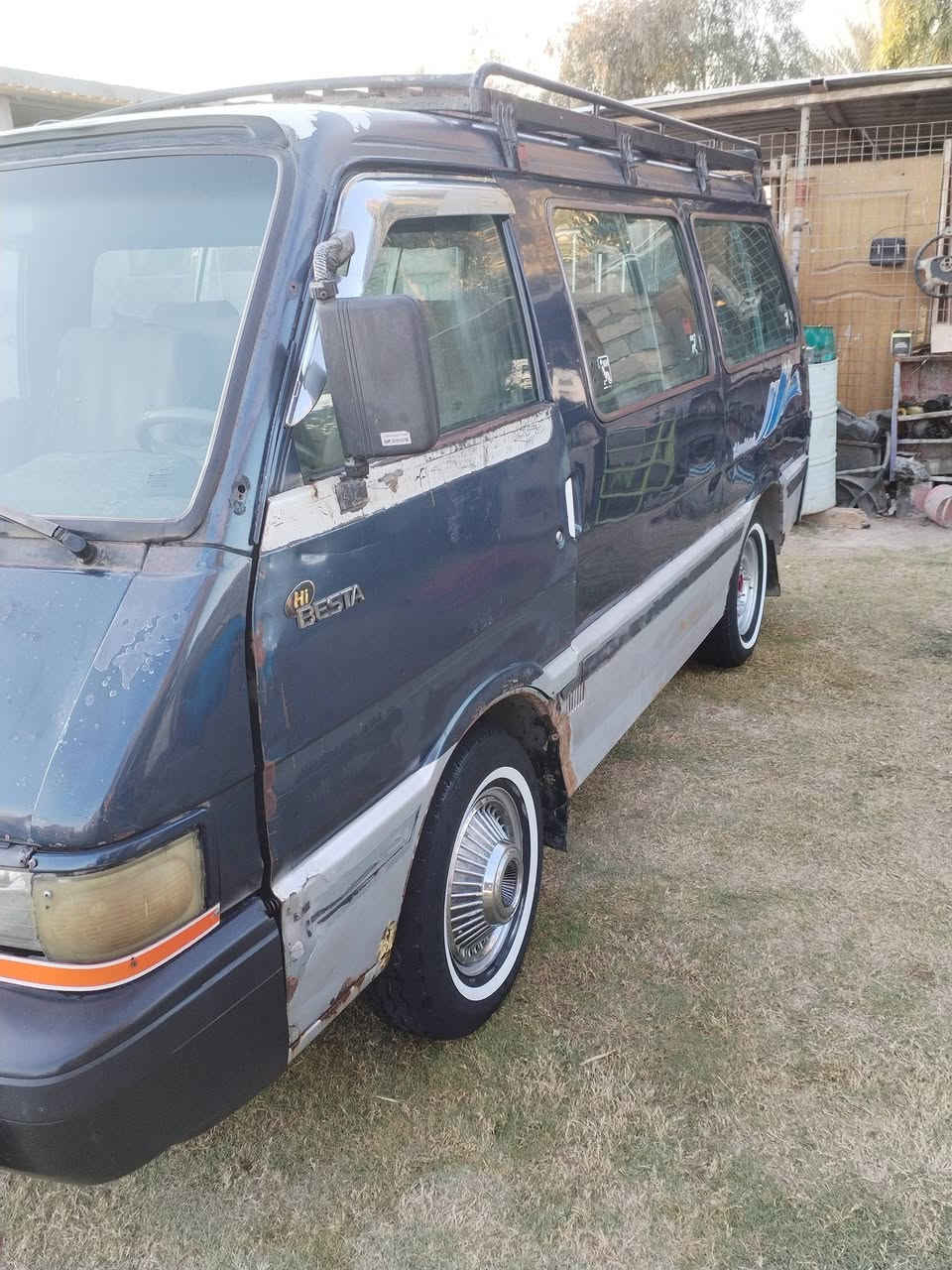 سلام عليكم كيا بسته موديل 95كير ومحرك واكسن شرط سياره جاهزه من كلشي السنويه لل٢٨ رقم انكليزي تحويل ثاني يوم مصفره هيئه وغرامات مكاني ابو غريب الزيدان *********** وموجود عليه واتساب السعر ٣٧ وبيه مجال
