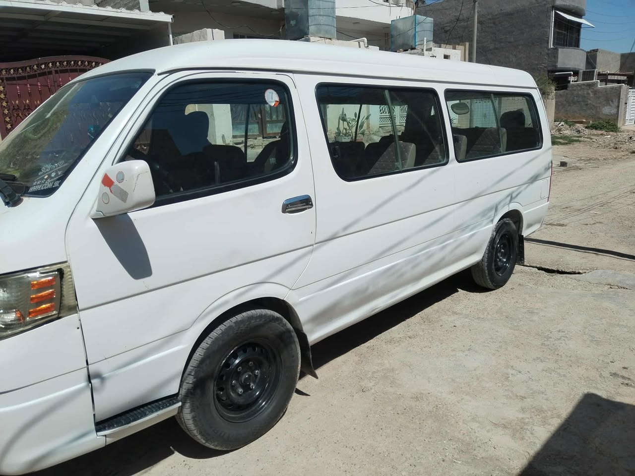 سلام عليكم سياره للبيع     اج وان موديل 2015  بسمي حره مصفره هيه ومرور وضربه تحويل ثاني يوم ***********مكان ديالى بعقوبه
