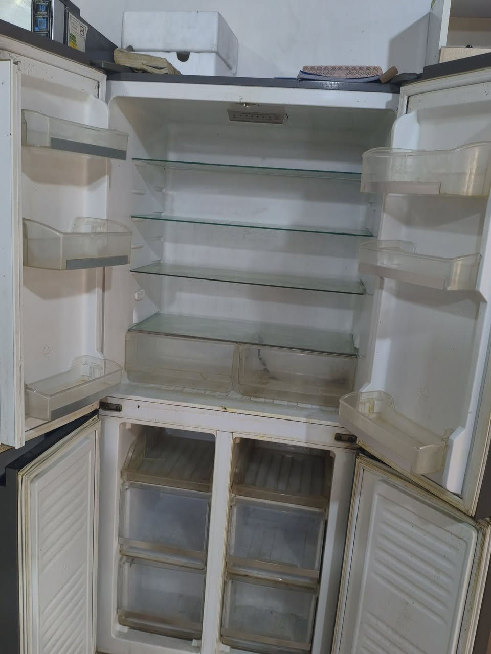 السلام عليكم  ثلاجه 4 ابواب مستعمله قليل نضيفه مال بيت فجاه عطلت مانعرف شنو العطل سعره 150 وبيه مجال 🤍


**إذا كنت صاحب هذا الإعلان وتريد حذفه لأي سبب، رجاءا أرسل رسالة إلى الدعم الفني**