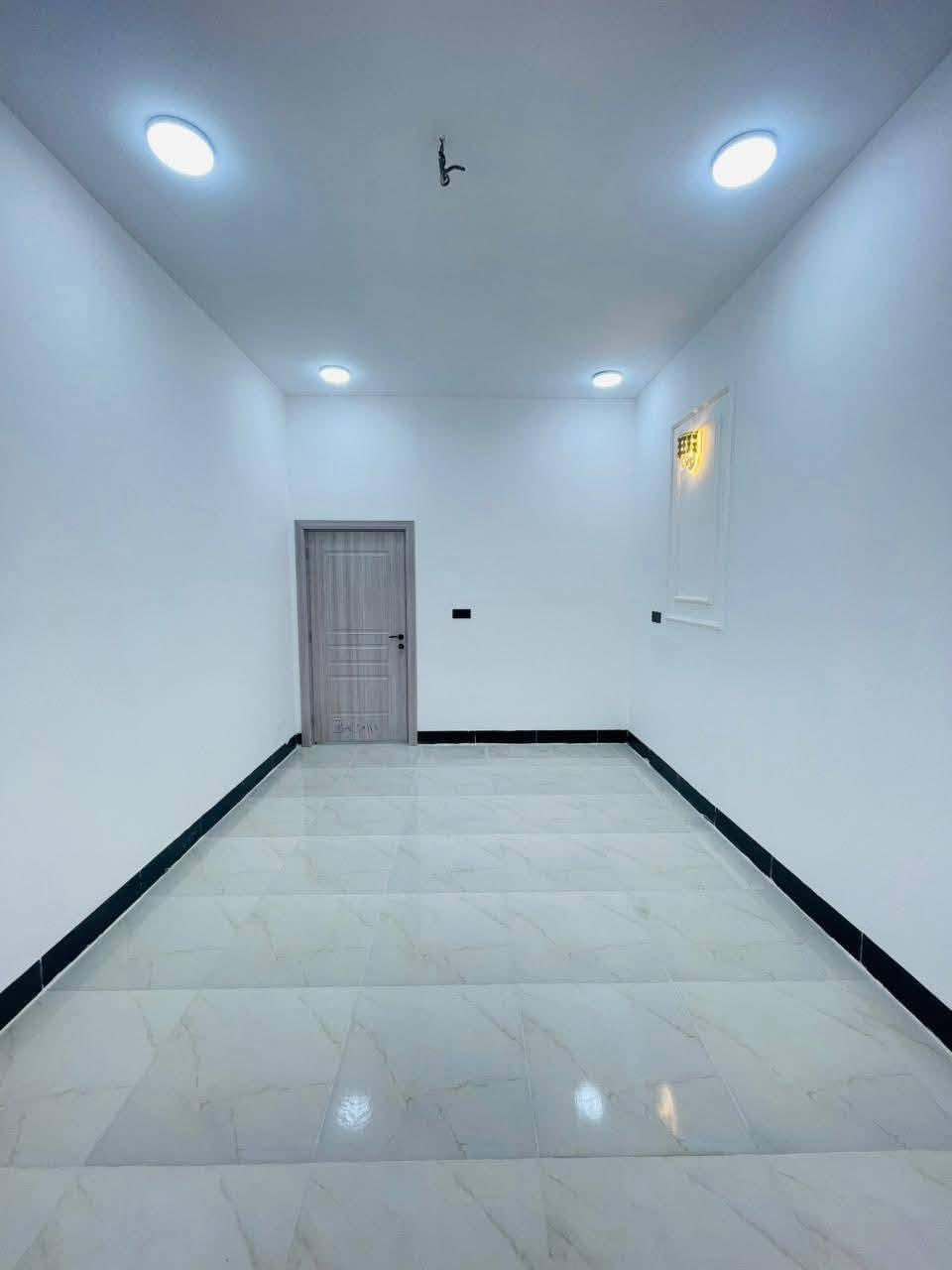 بيت للبيع المساحه 100متر مربع خلف سكلت الكرعاوي مكان راقي اسعر 49وبي مجال
مكان حلو البيت طابو زراعي سند 25 اساس وسقف صب كونكريت 
بناء طابوق جمهوري  تبليط اناره ليليه 

للستفسار ***********.    يوجد وتساب
