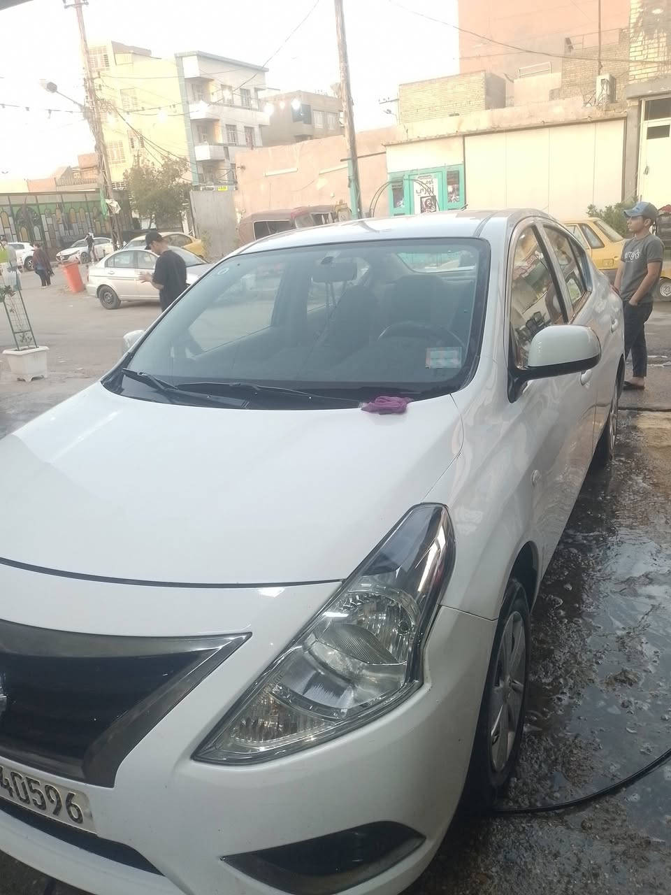 نيسان سني هندي ٢٠١٩ بغداد سنويه جديده ٣٠٣١ رقم انكليزي جديد بيها بابين و جاملغ 100$ رقم موبايل *********** مكاني بسمايه

