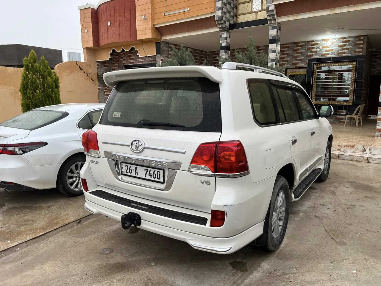 سلام عليكم 
لاندكروز للبيع خليجي 
موديل 2013
صبغ هلال وباب مفتوح 
كير ومحرك6 شرط 
تواير وصدر جدد
السعر 380 وبيها مجال للطيبين 
الرقم ***********
