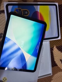 آيباد ١٠ • ٦٤ • للبيع