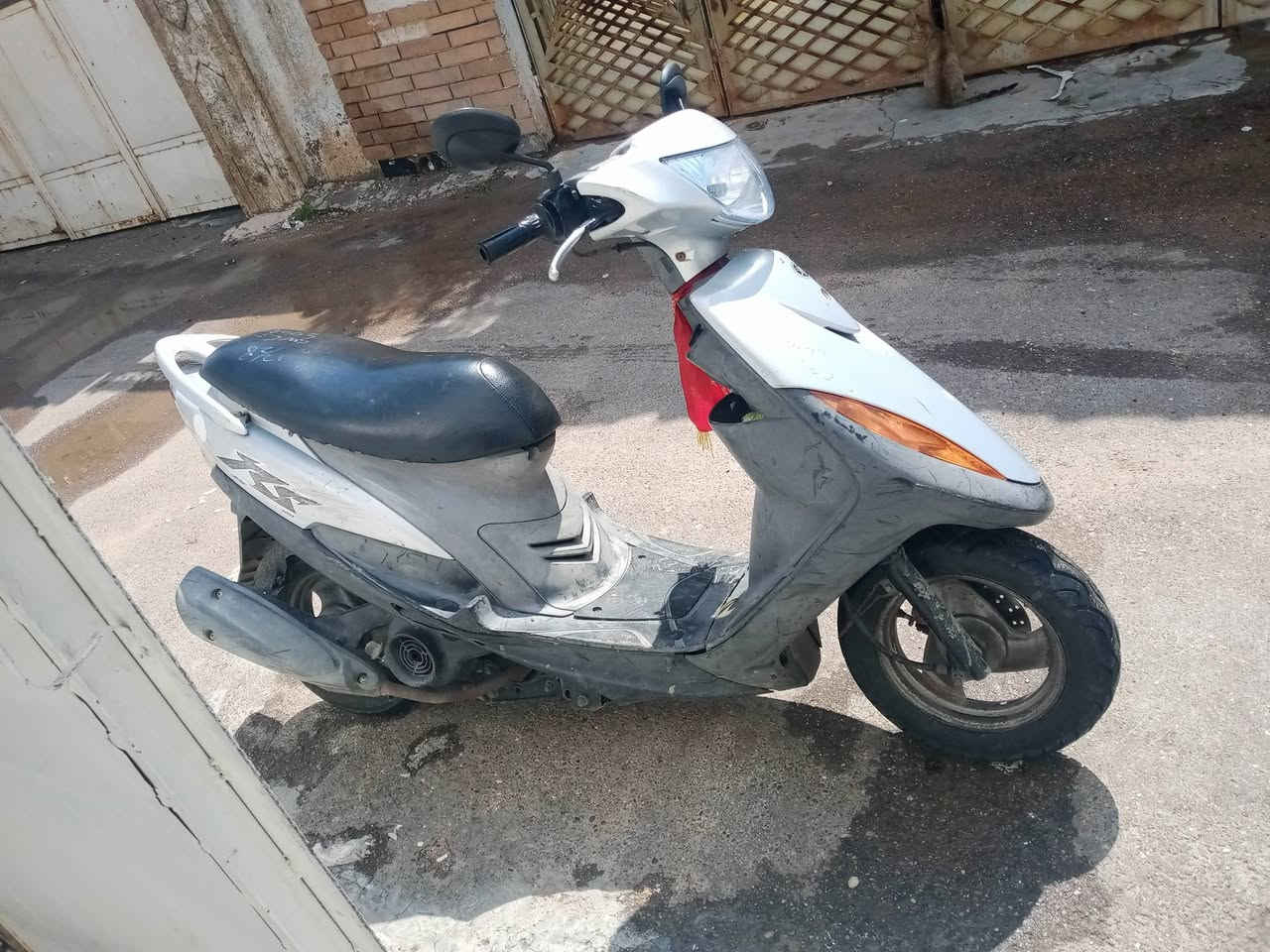 رمبه كفاله عامه 27يوم منزله.كله ملاح 
أوراق كامله بئسمي 

مكانه بغداد 

950بيه مجال 

***********
