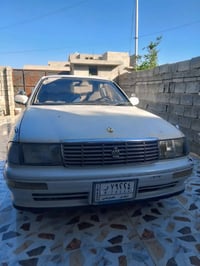 كراون بطة 1993 گير محرك شرط لون لؤلؤئي رقم نينوئ  سنوية ٢٠٢٧ سعر ٤٦ رق...