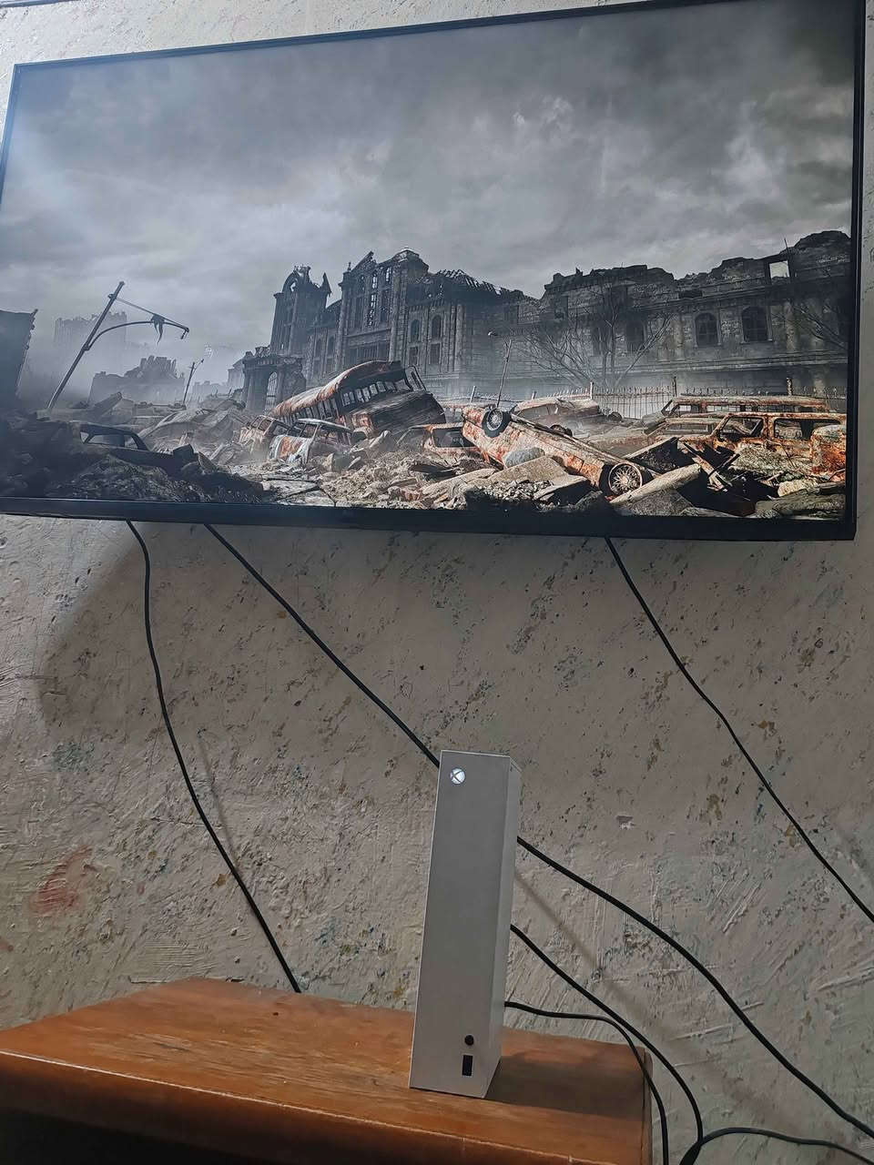 السلام عليكم شباب عندي إكس بوكس سيريس اس جديد ونضيف حيل ولا مفتوح ولا امصلح ولا داخل صيانة السعر ٣٠٠ مكاني بغداد شعلة وهذا رقمي *********** بغداد, العراق
