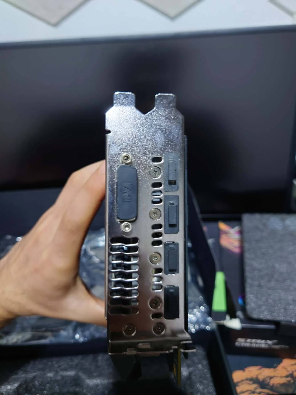 السلام عليكم
كرت ASUS ROG STRIX GTX 1080
نظيف جدا مبدل معجون فقط
الكارتون والملحقات كلها موجودة

الكرت شغال بدون اي مشكلة وأي لعبة وبنشمارك تحب افحص عليه

السعر 225 الف وموجود توصيل


**إذا كنت صاحب هذا الإعلان وتريد حذفه لأي سبب، رجاءا أرسل رسالة إلى الدعم الفني**