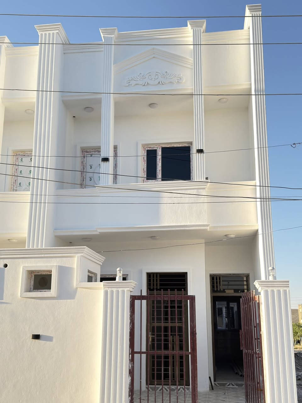 بسم الله الرحمن الرحيم

🏡 دور تونات للبيع في تكريت – الديوم / منطقة التوحيد

فرصة مميزة لامتلاك دار حديث بتصميم عملي وموقع مناسب.

🔹 المساحة: 100 متر مربع
🔹 الواجهة: 5 أمتار
🔹 النزال: 20 متراً

مواصفات الدار:

* 🛏️ 3 غرف نوم
* 🛋️ استقبال
* 🍽️ مطبخ
* 🚿 3 مجاميع صحية

📞 للاستفسار والتواصل:
***********
