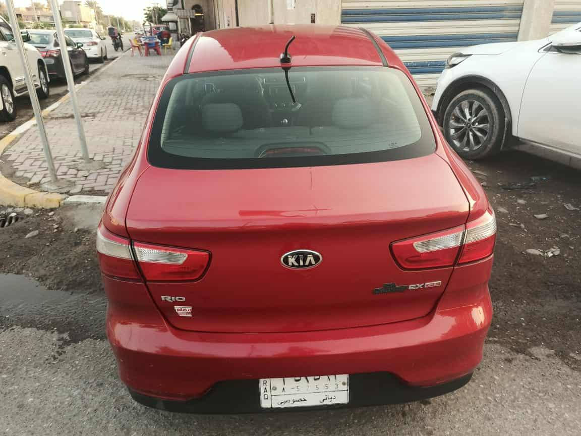 كيا ريو موديل 16 مكينه كير جديد الضرر بسيط بالصفحه  توحيد لون صفحه مرشوشه الباقي مكفول تبريد تدفئه صدر كامله السعر ٨٣ بيها مجال قليل رقمي *********** السياره بأسمي تحويل مباشر
