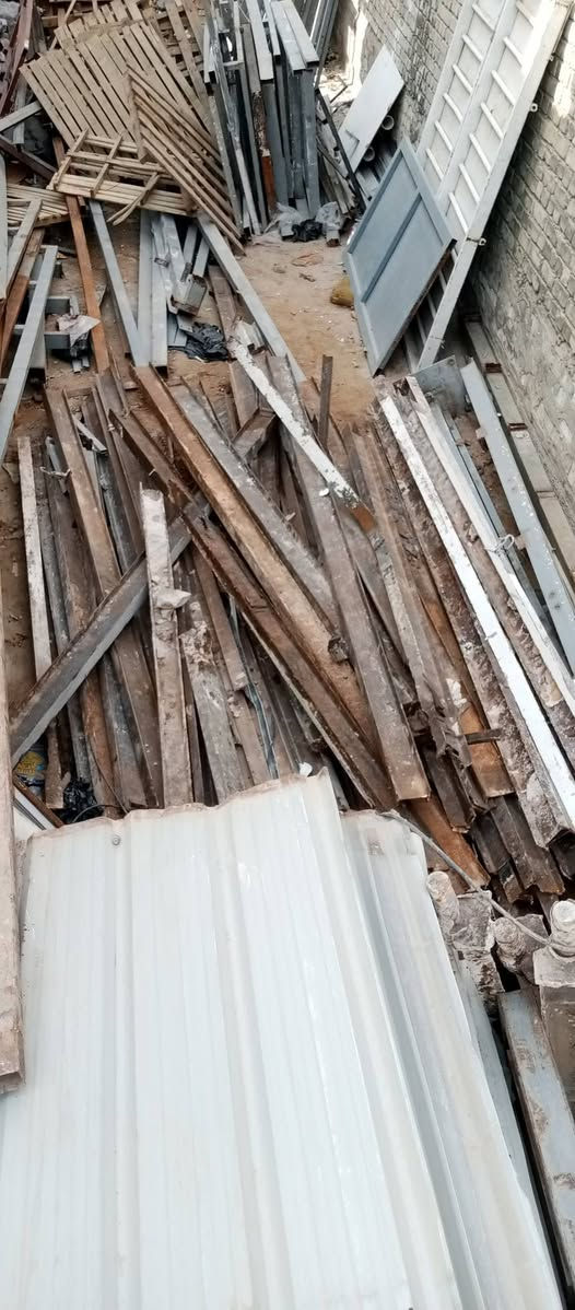 #للبيع
#سندويج #وحديد #وأبواب 
المكان النجف حي النداء شارع المكاتب 
نهايته ،،، كلمن وسعره 

رقم الهاتف 

‏‪***********‬‏
