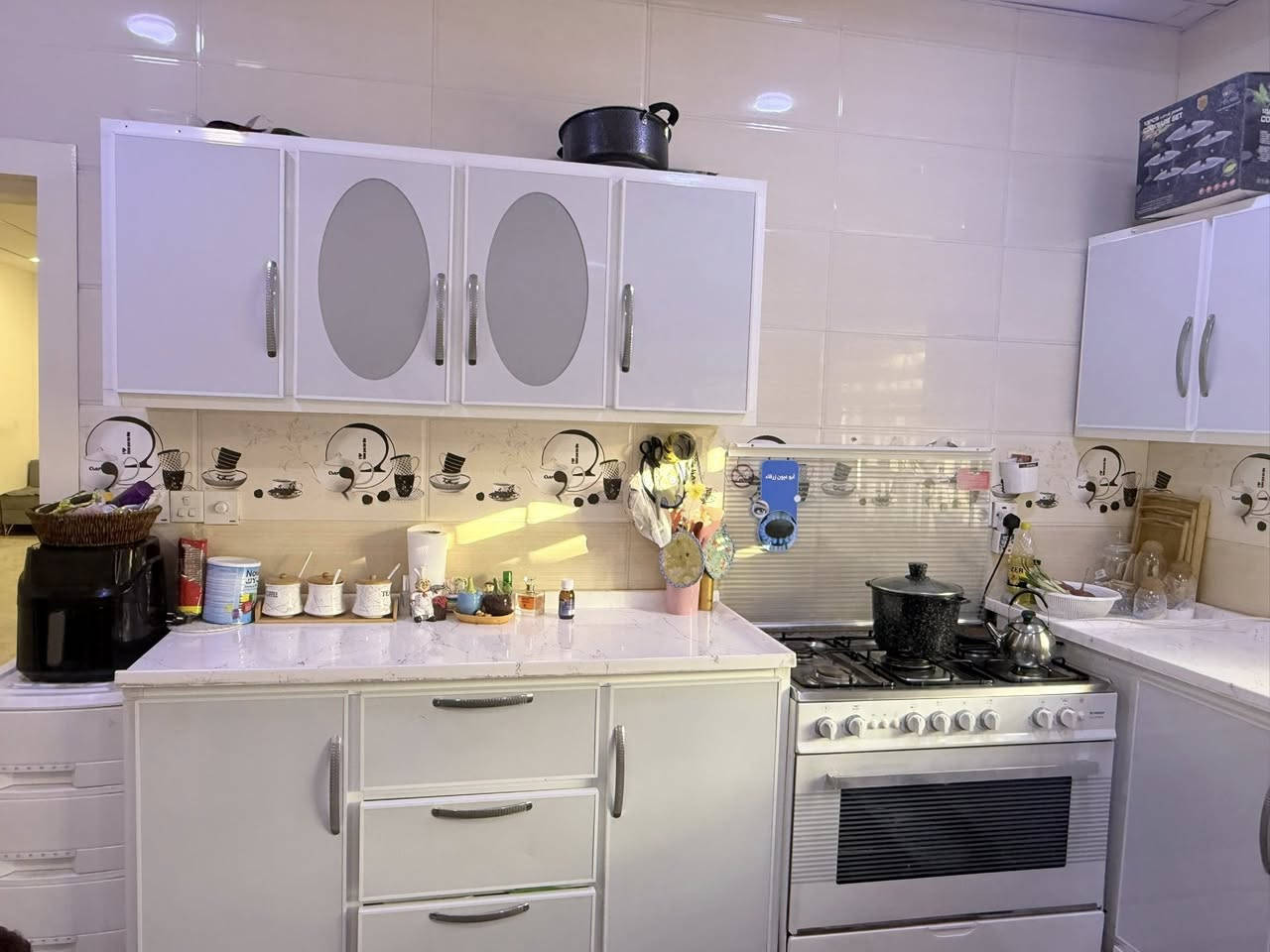 سلام عليكم كاونتر للبيع وية كورنر


**إذا كنت صاحب هذا الإعلان وتريد حذفه لأي سبب، رجاءا أرسل رسالة إلى الدعم الفني**