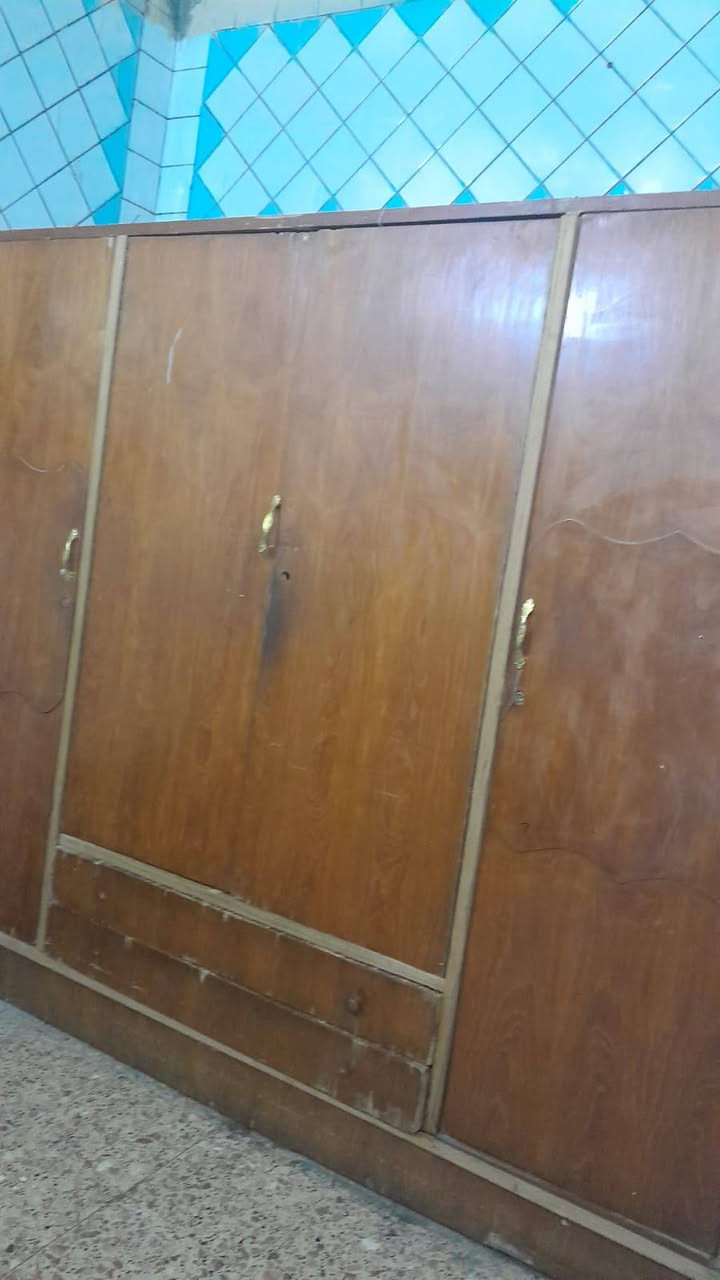 السلام عليكم من رخصه الادمن
غراض مستعمله للبيع
ديوان جوزي ٨ مقاعد ب ١٥٠ وبي مجال
قنفات تركي رصاصي ١٠ مقاعد ب ٢٠٠ وبي مجال
ثلاجه بيكو ب ١٠٠ وبيها مجال
كنتور عراقي خشب30 بي مجال
جربايه جوزي ب ٤٠ وبيها مجال
الاسعار بيها مجال للطيبين
تواصل واتساب ***********
