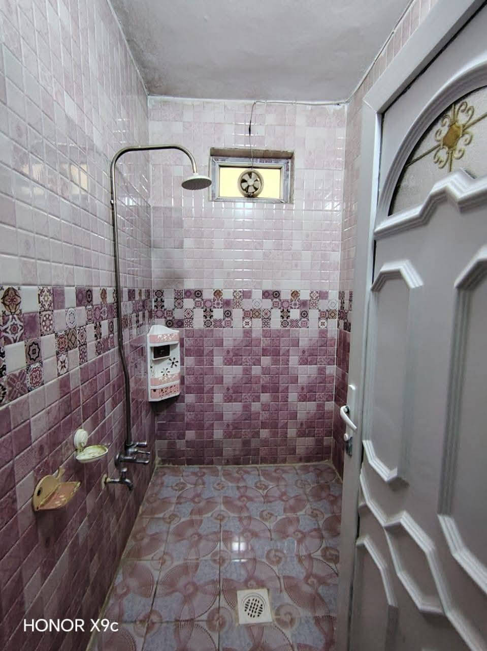 للايجار للايجار للايجار للايجار
#عقارات_فنر_الحمداني
دار سكني في حي السماح ال ٩٠
موقع مميز فرع الحدائق
المساحة ١٠٠م طابق واحد بناء حديث
غرفة نوم وهول واستقبال ومطبخ وصحيات وكراج وبيتونة
سعر الإيجار ٢٥٠ الف
للاستفسار الإتصال
***********
***********
مراجعة مكتب البلديات للعقار في حي المشراق فرع مطعم طماطة بلمدخل الرئيسي
