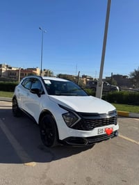 للبيع كيا سبورتج 2025 خليجي بلاك ادشن اسود وزيتوني الداخل مكفوله كفاله...