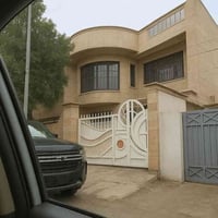 � دار للإيجار – زيونة / محلة 718  📐 المساحة: 250 متر 🏢 يتكون من طابقين...