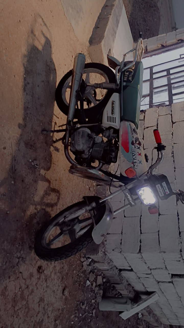 دراجه ايراني 5 گير نضافتها مثل مموضح بصوره اي نقوصات مابيها شي بصيط سعرها 300 مكاني طارميه/ مشاهده.. ‏‪***********‬‏
