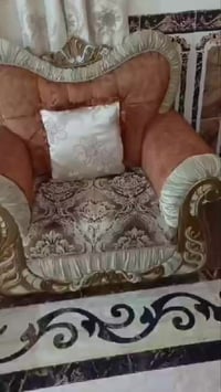 تخم • ٢٠مقعد • كرسين