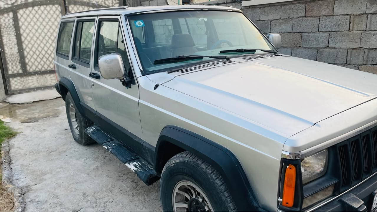 جيب كلاسك موديل 1986
بأسمي 2027 مكينه كير VVT 2500وارد يابان اني شاده امانة الله ورسوله
تخم تاير جديد حداديه امامي خلفي جديد الكهربائيات شغاله بأستثناء كيج بانزين 
يراد ملاحضات بسيطه 
السعر 57 وبيها مجال 
***********
غير متواجد على الفيس بوك بغداد, العراق
