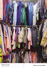 للبيع كل العدد تصفية محل ملابس شي أن جديد غير مستعمل القطعه على الف ون...