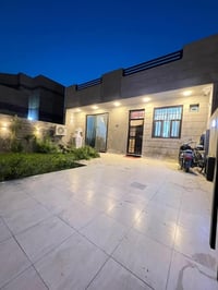 تقسيم حسين رضا • ٢٠٠م • طابق واحد